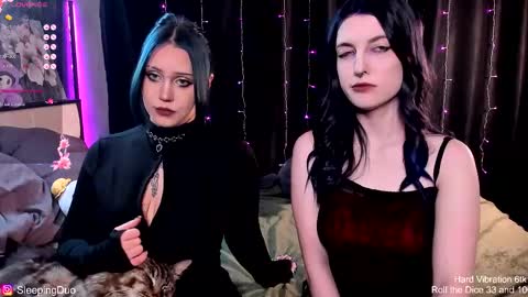 Snapshot of sleepingduo chatting on 12/18/25, 04:02 Hi We are Iva and Angela Nice to meet u 3 online show from 12/18/25, 04:02