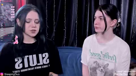 Snapshot of sleepingduo chatting on 01/19/26, 03:49 Hi We are Iva and Angela Nice to meet u 3 online show from 01/19/26, 03:49