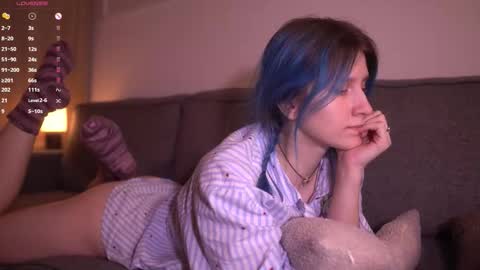 Snapshot of sleepingsonya chatting on 12/19/25, 09:00 Sonya online show from 12/19/25, 09:00