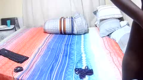 slender_sweetbabe online show from 07/10/26, 11:24