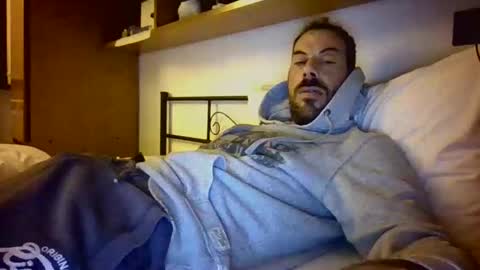 Snapshot of slevin1983 chatting on 03/16/26, 01:00 slevin online show from 03/16/26, 01:00