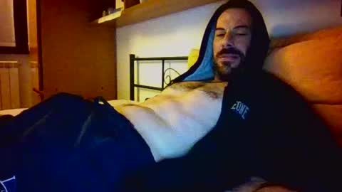 Snapshot of slevin1983 chatting on 03/23/26, 11:53 slevin online show from 03/23/26, 11:53
