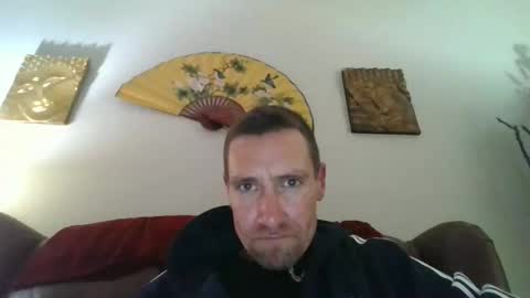 slicey0182 online show from 12/19/25, 08:43