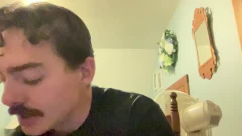 Snapshot of slickmass chatting on 12/09/24, 11:45 SlickMass online show from 12/09/24, 11:45