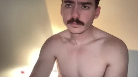 Snapshot of slickmass chatting on 02/06/25, 04:47 SlickMass online show from 02/06/25, 04:47