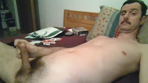 Snapshot of slim38 chatting on 01/01/25, 09:41 Alin online show from 01/01/25, 09:41
