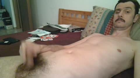 Snapshot of slim38 chatting on 01/02/25, 06:29 Alin online show from 01/02/25, 06:29