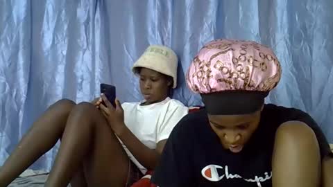 Alicia online show from 11/03/25, 05:58