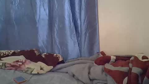 Alicia online show from 11/08/25, 06:02