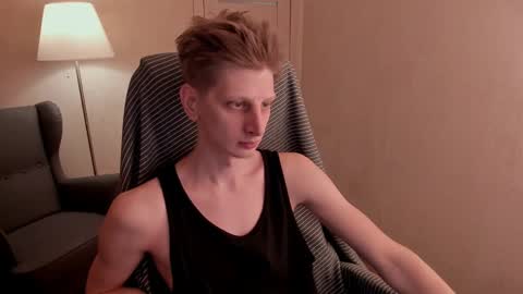 Snapshot of slim_andy chatting on 12/14/24, 01:38 Andy online show from 12/14/24, 01:38