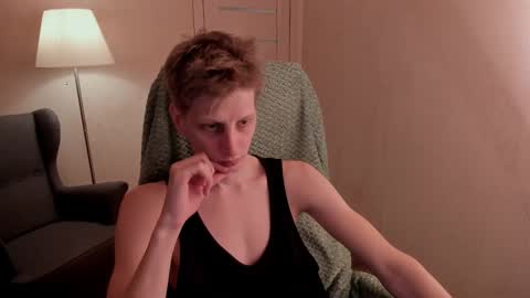 Snapshot of slim_andy chatting on 12/15/24, 01:22 Andy online show from 12/15/24, 01:22