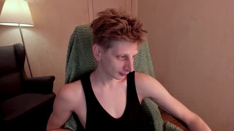 Snapshot of slim_andy chatting on 12/28/24, 10:25 Andy online show from 12/28/24, 10:25