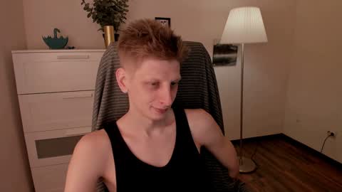 Snapshot of slim_andy chatting on 01/19/25, 10:28 Andy online show from 01/19/25, 10:28