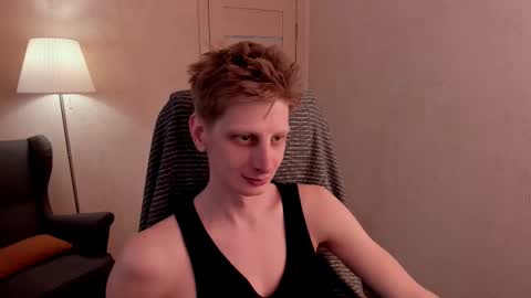 Snapshot of slim_andy chatting on 02/13/25, 10:44 Andy online show from 02/13/25, 10:44