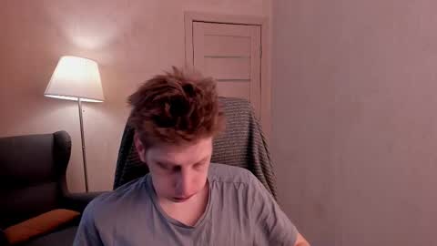 Snapshot of slim_andy chatting on 02/20/25, 07:12 Andy online show from 02/20/25, 07:12