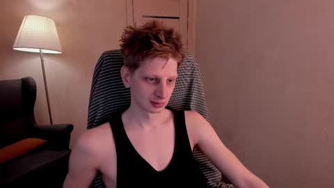 Snapshot of slim_andy chatting on 02/23/25, 07:22 Andy online show from 02/23/25, 07:22