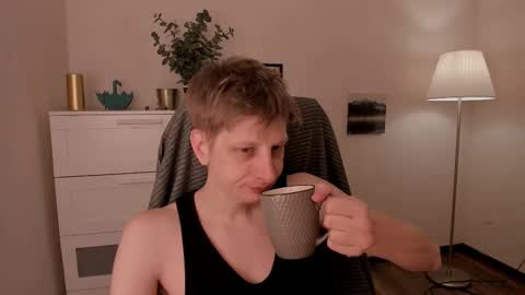 Snapshot of slim_andy chatting on 03/02/25, 07:21 Andy online show from 03/02/25, 07:21