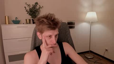 Snapshot of slim_andy chatting on 03/09/25, 10:30 Andy online show from 03/09/25, 10:30