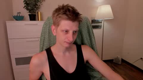 Snapshot of slim_andy chatting on 09/20/25, 10:16 Andy online show from 09/20/25, 10:16