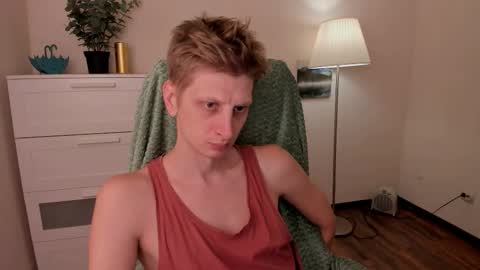 Snapshot of slim_andy chatting on 09/25/25, 09:35 Andy online show from 09/25/25, 09:35