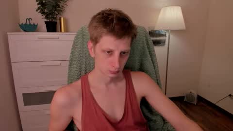 Snapshot of slim_andy chatting on 09/28/25, 10:20 Andy online show from 09/28/25, 10:20