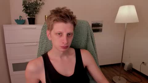 Snapshot of slim_andy chatting on 10/02/25, 07:37 Andy online show from 10/02/25, 07:37