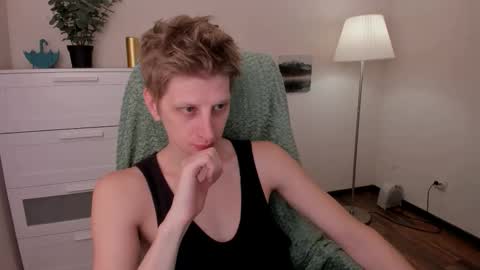 Snapshot of slim_andy chatting on 10/09/25, 08:01 Andy online show from 10/09/25, 08:01