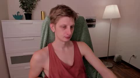 Snapshot of slim_andy chatting on 10/23/25, 07:40 Andy online show from 10/23/25, 07:40