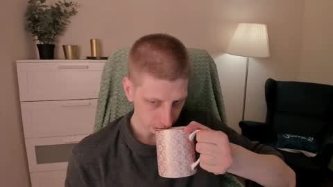 Snapshot of slim_andy chatting on 03/28/26, 08:30 Andy online show from 03/28/26, 08:30