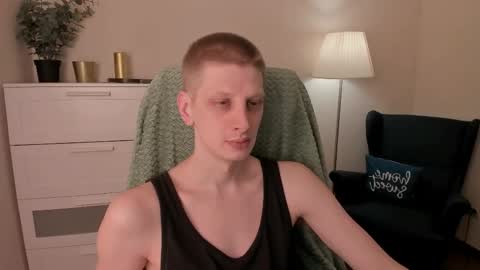 Snapshot of slim_andy chatting on 03/29/26, 08:42 Andy online show from 03/29/26, 08:42