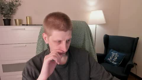 Snapshot of slim_andy chatting on 04/12/26, 08:47 Andy online show from 04/12/26, 08:47