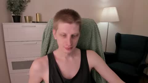 Snapshot of slim_andy chatting on 04/23/26, 08:22 Andy online show from 04/23/26, 08:22