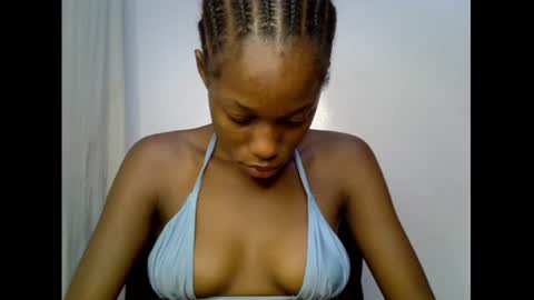 Snapshot of slim_candy12 chatting on 06/26/26, 07:46 Lily online show from 06/26/26, 07:46
