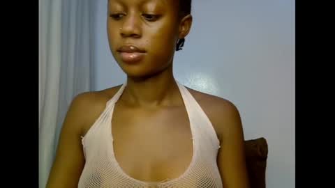 Snapshot of slim_candy12 chatting on 07/01/26, 07:21 Lily online show from 07/01/26, 07:21