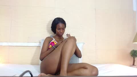 slim_chocobar18 online show from 01/18/25, 04:21