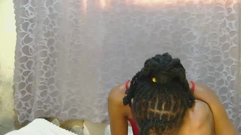 Snapshot of slim_girl01 chatting on 05/28/26, 06:32 slim_girl01 online show from 05/28/26, 06:32