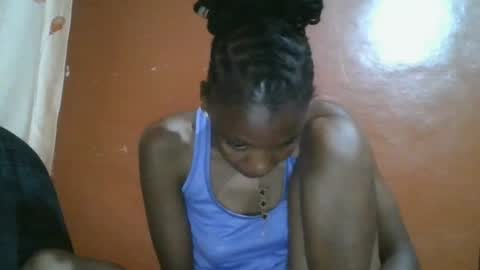 Snapshot of slim_girl01 chatting on 06/11/26, 05:33 slim_girl01 online show from 06/11/26, 05:33