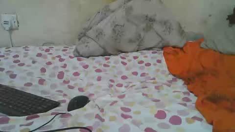 Snapshot of slim_girl3 chatting on 04/29/26, 05:30 slim_girl3 online show from 04/29/26, 05:30