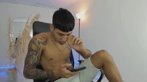 slim_master12 online show from 12/22/25, 10:51