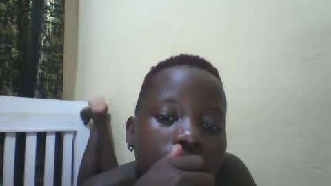 slim_petite_ebony online show from 01/03/25, 01:59