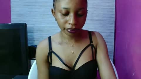 Snapshot of slimass31 chatting on 05/17/26, 12:56 slimass31 online show from 05/17/26, 12:56