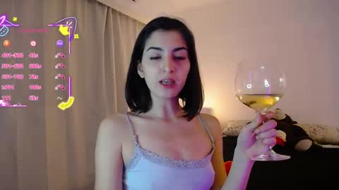 Snapshot of slimbaby69 chatting on 09/27/25, 01:43 Ivi online show from 09/27/25, 01:43