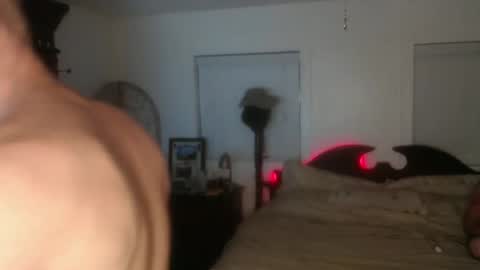 Snapshot of slimbice chatting on 12/21/25, 03:13 slim bilove online show from 12/21/25, 03:13