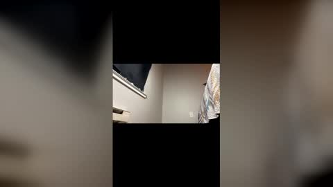 Snapshot of slimdunkinbbc chatting on 12/21/25, 12:29 Slim Dunkin Nani online show from 12/21/25, 12:29