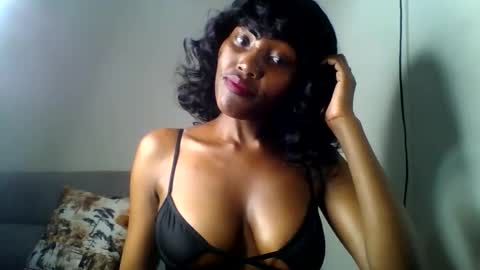 Snapshot of slimebonie chatting on 04/11/26, 07:40 purity online show from 04/11/26, 07:40