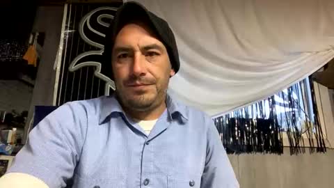 More more more online show from 10/25/25, 09:31