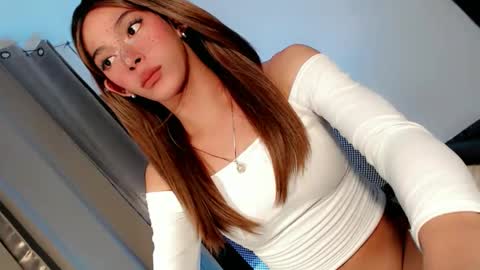 Snapshot of slimgirl_patricia chatting on 04/18/26, 11:16 Pat online show from 04/18/26, 11:16
