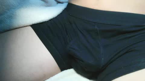 Snapshot of slimhungyvng chatting on 06/14/26, 08:33 slimhungyvng online show from 06/14/26, 08:33