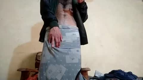 Snapshot of slimshaddyxx chatting on 01/29/25, 07:04 Prince online show from 01/29/25, 07:04