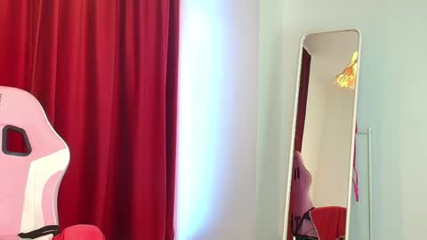 Lara online show from 04/29/26, 04:05